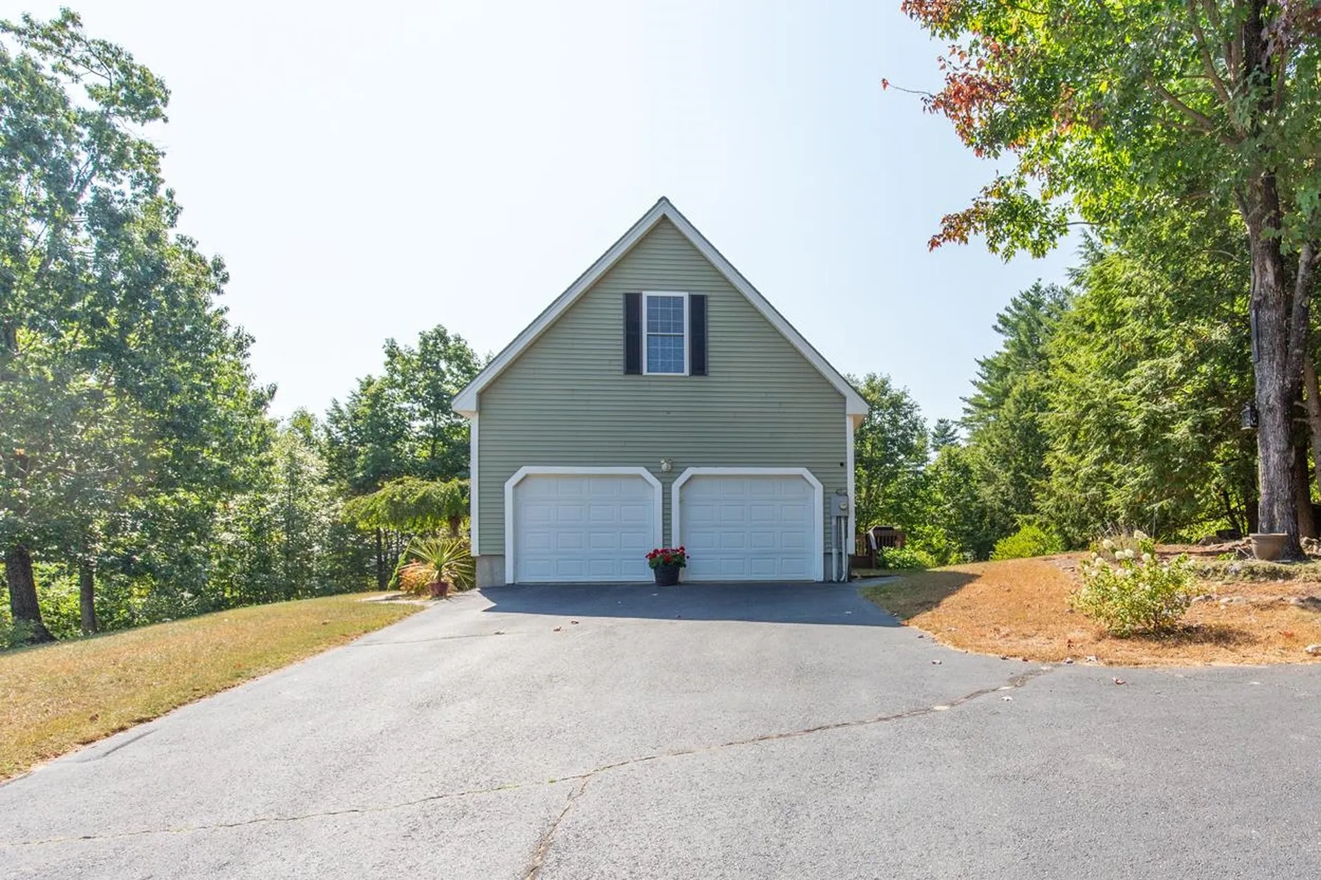 20 Sherman Drive Raymond NH 03077