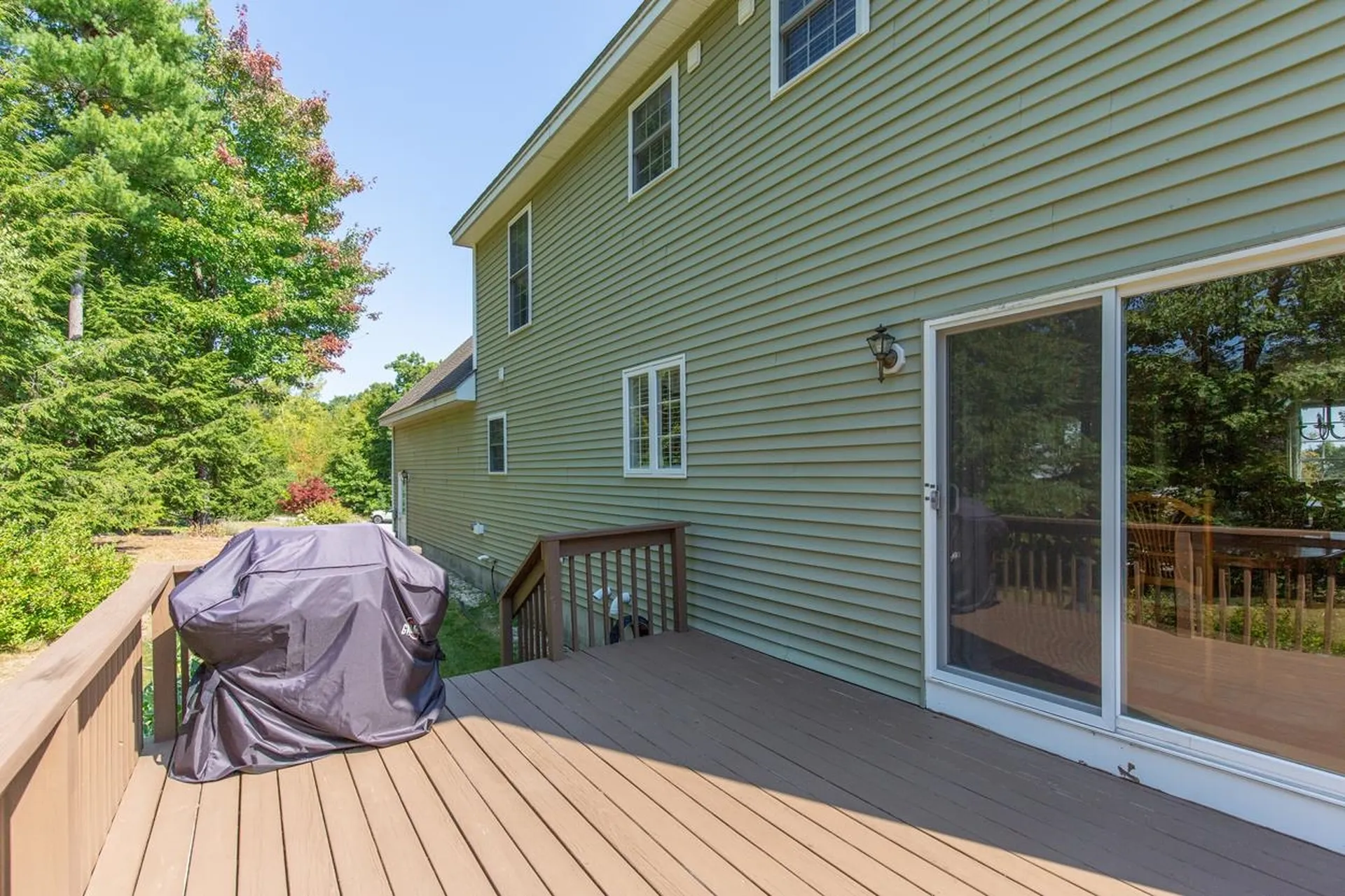 20 Sherman Drive Raymond NH 03077