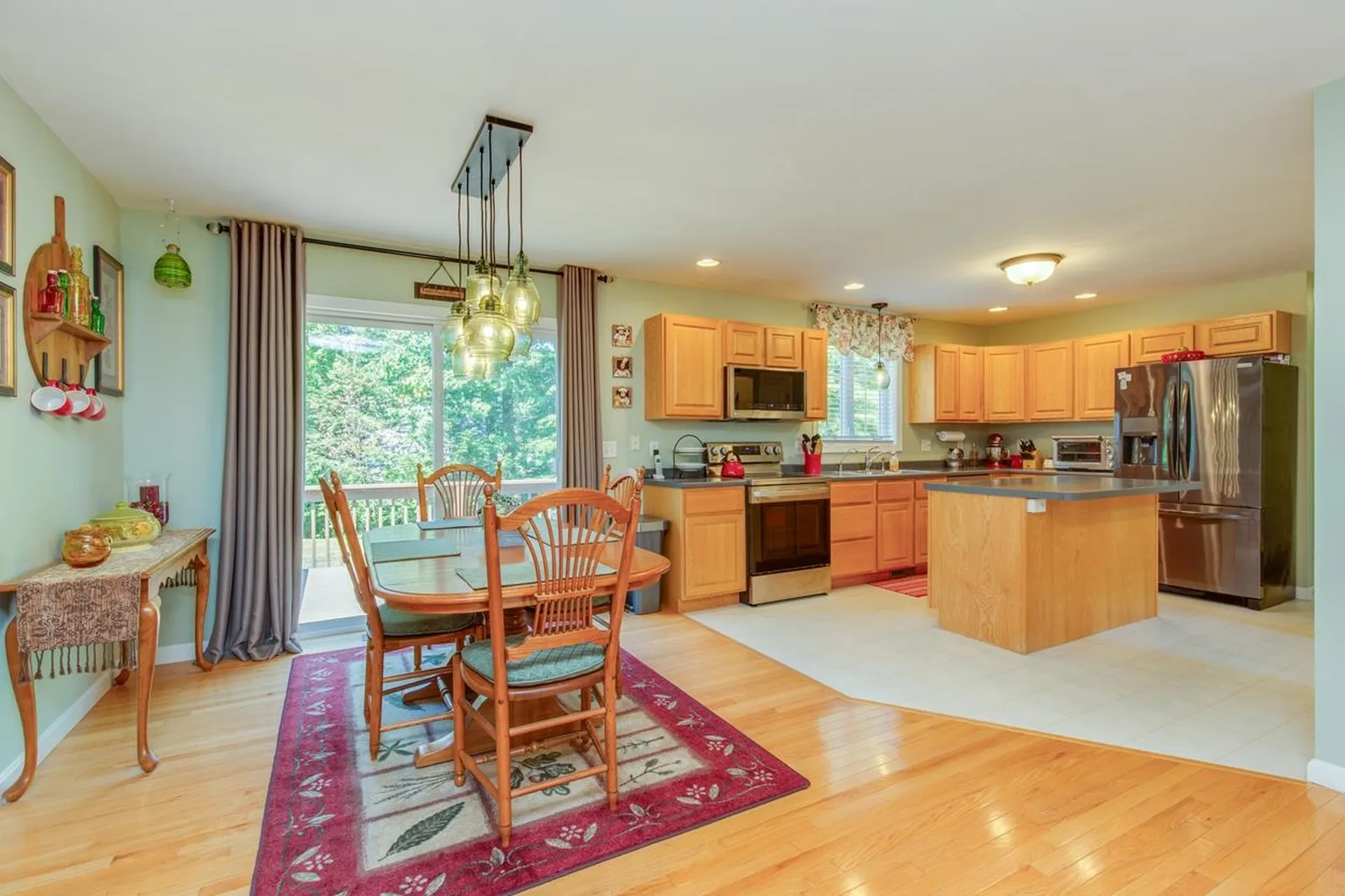 20 Sherman Drive Raymond NH 03077