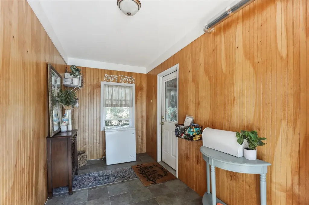 186 West Street Essex VT 05452