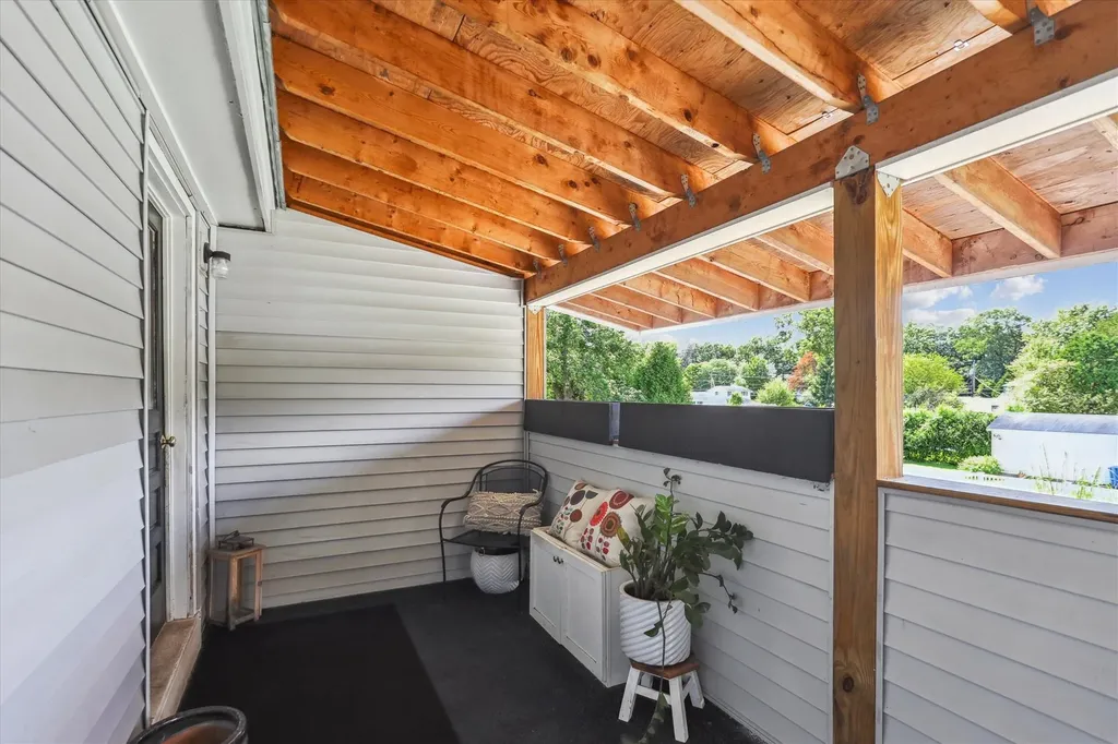 186 West Street Essex VT 05452