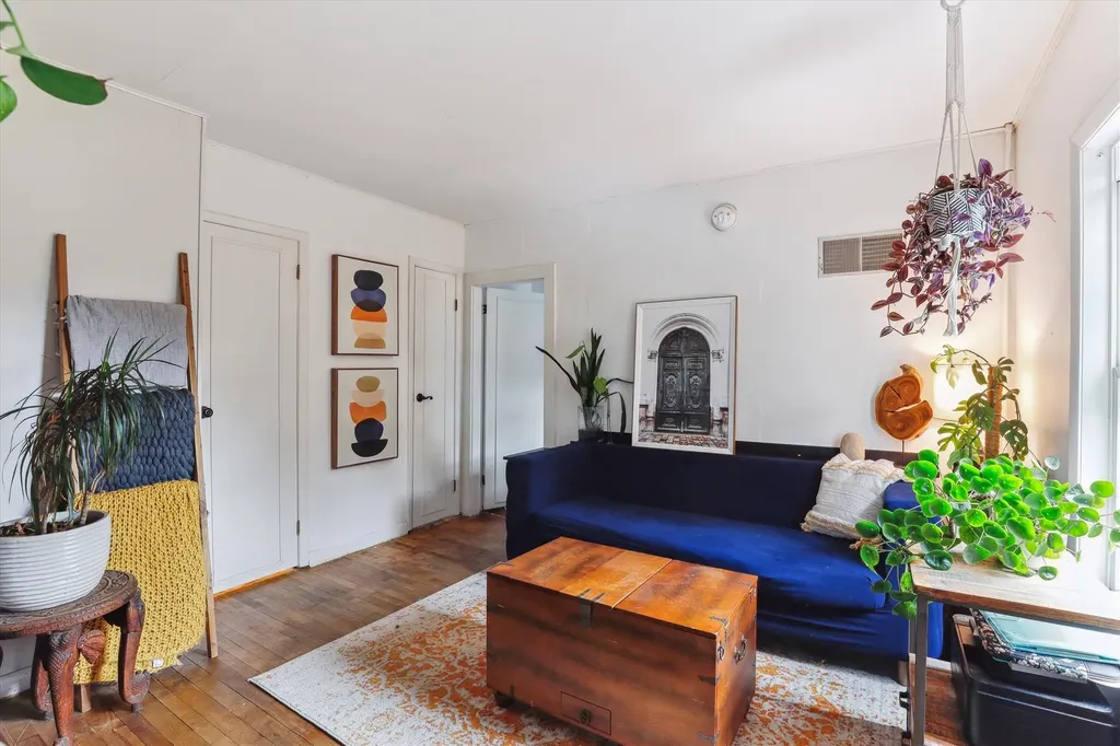 186 West Street Essex VT 05452