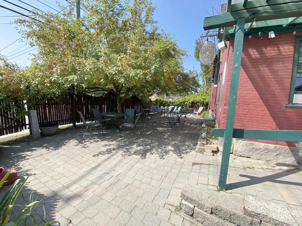 90 Lake Street Bristol NH 03222