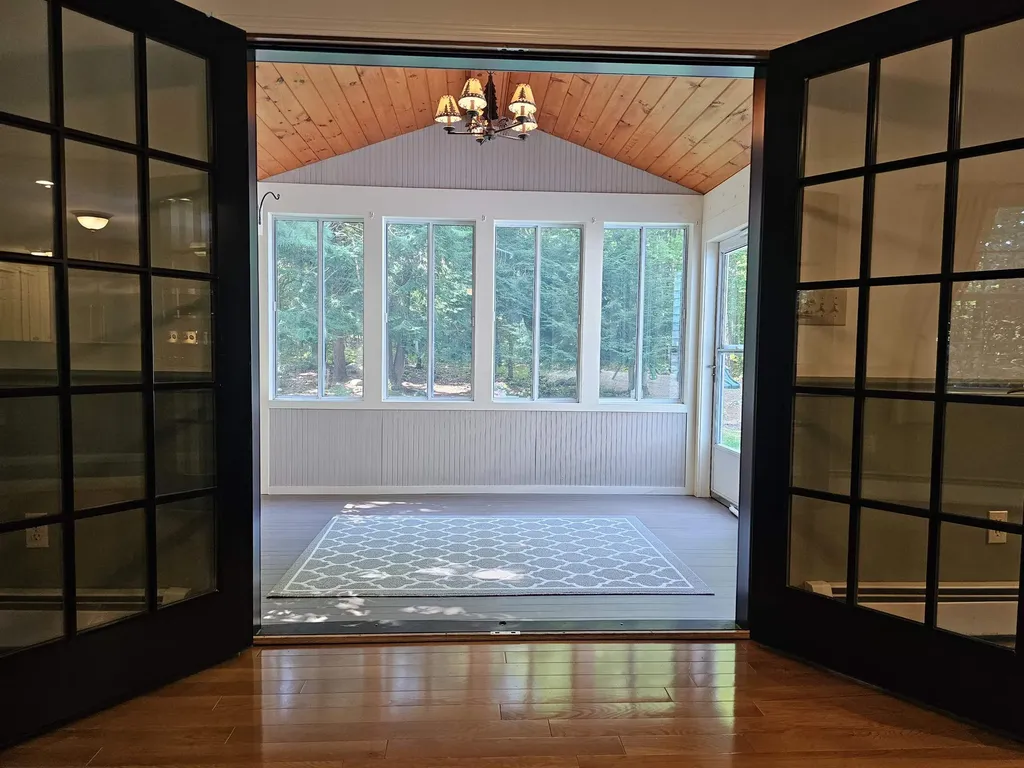 21 Cindy Drive Hooksett NH 03106