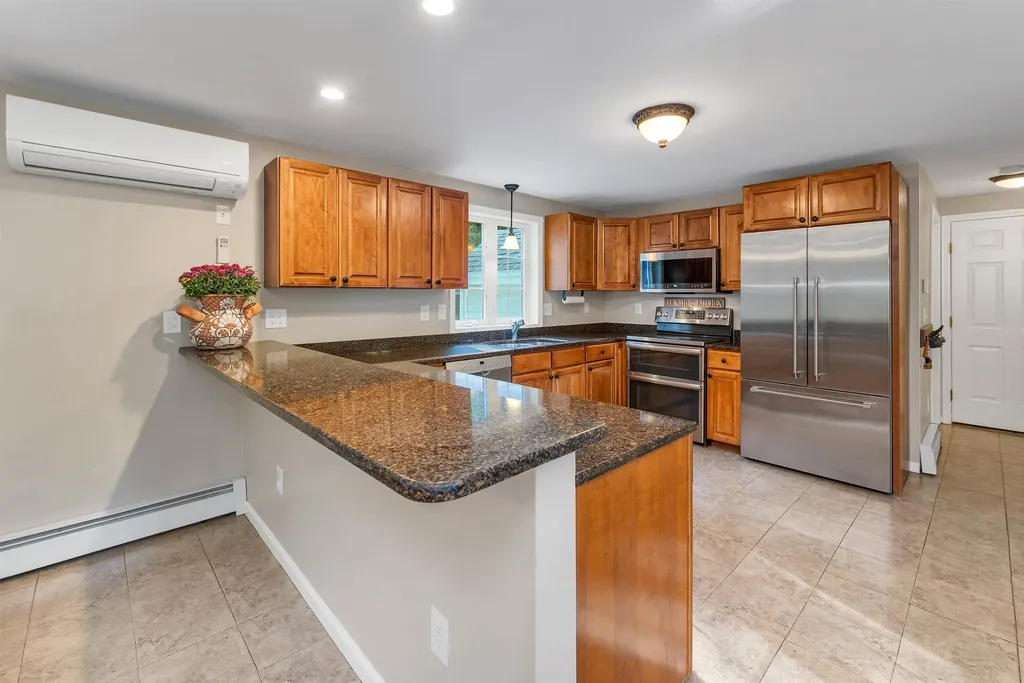 21 Cindy Drive Hooksett NH 03106