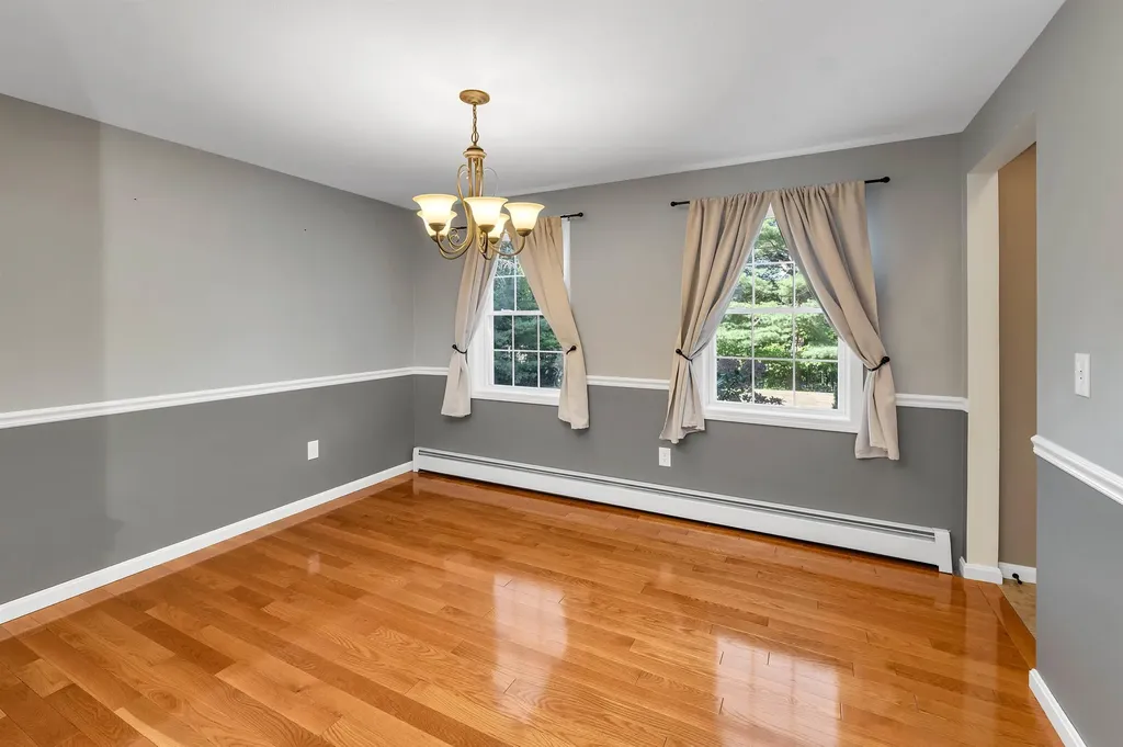 21 Cindy Drive Hooksett NH 03106