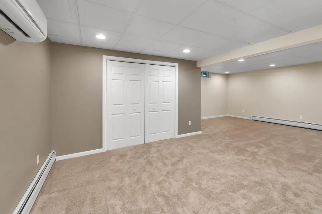 21 Cindy Drive Hooksett NH 03106