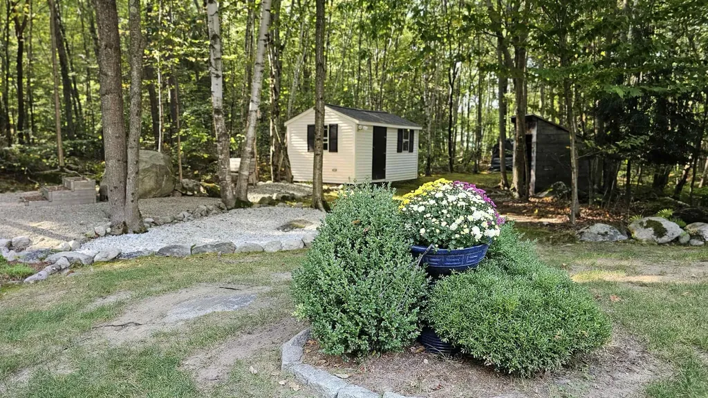 21 Cindy Drive Hooksett NH 03106