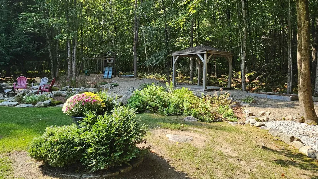 21 Cindy Drive Hooksett NH 03106