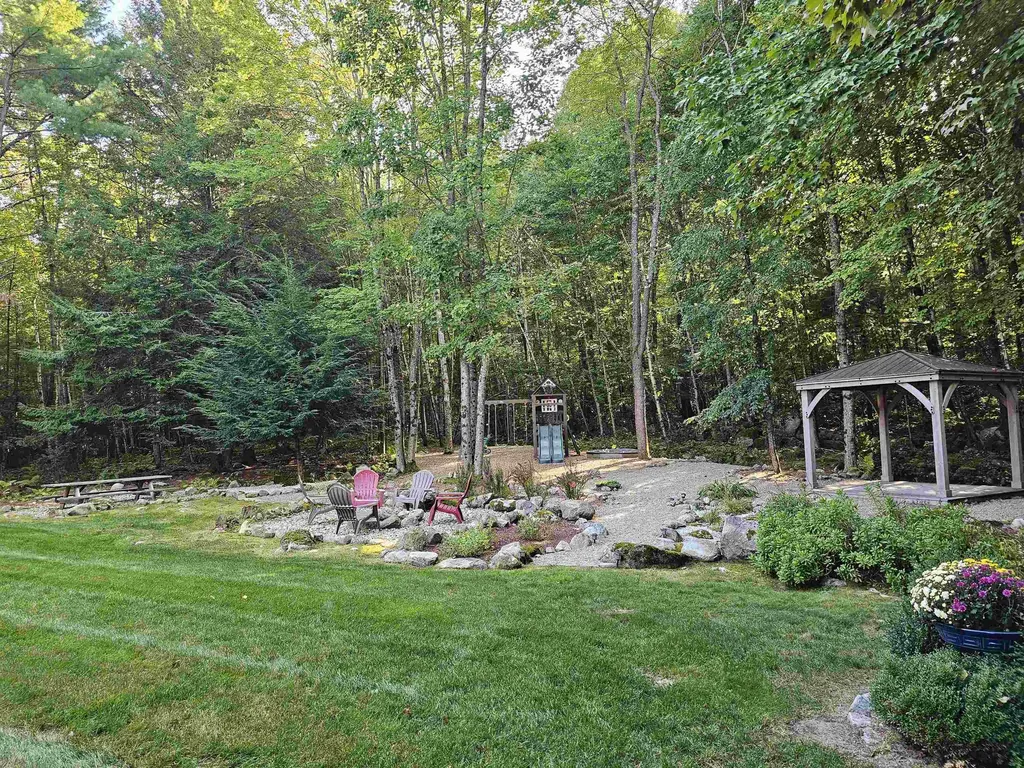 21 Cindy Drive Hooksett NH 03106