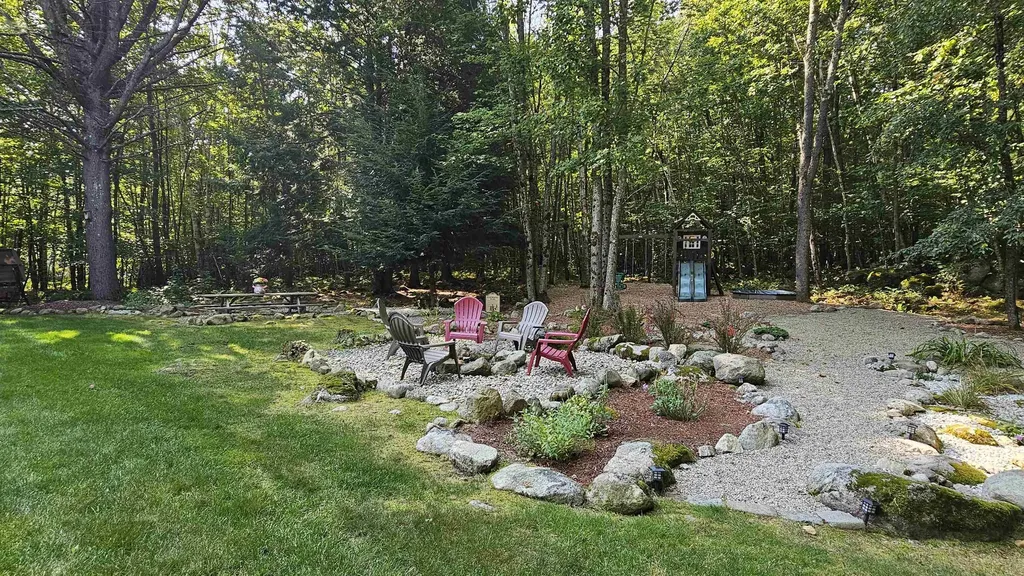 21 Cindy Drive Hooksett NH 03106