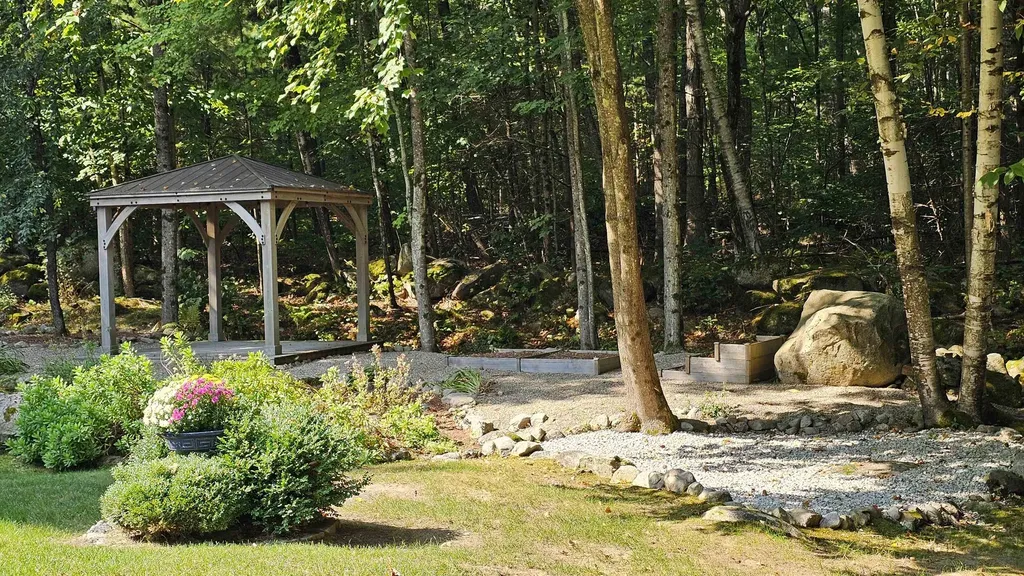 21 Cindy Drive Hooksett NH 03106