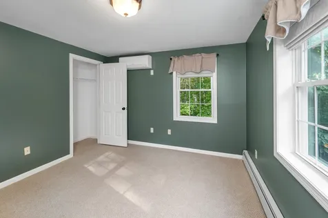 21 Cindy Drive Hooksett NH 03106