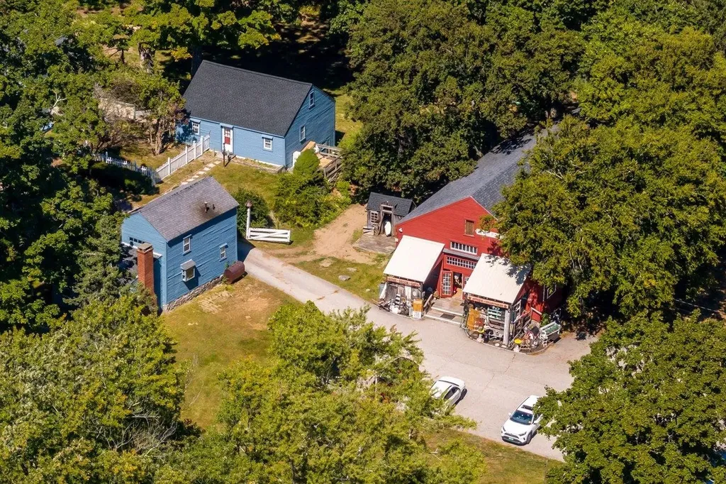 132 Portsmouth Avenue Stratham NH 03885