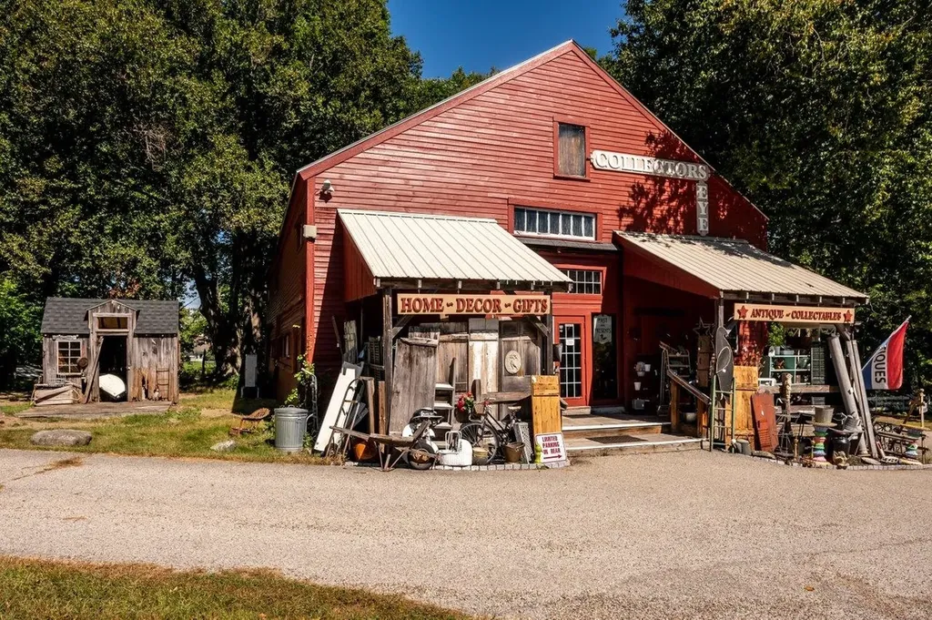 132 Portsmouth Avenue Stratham NH 03885