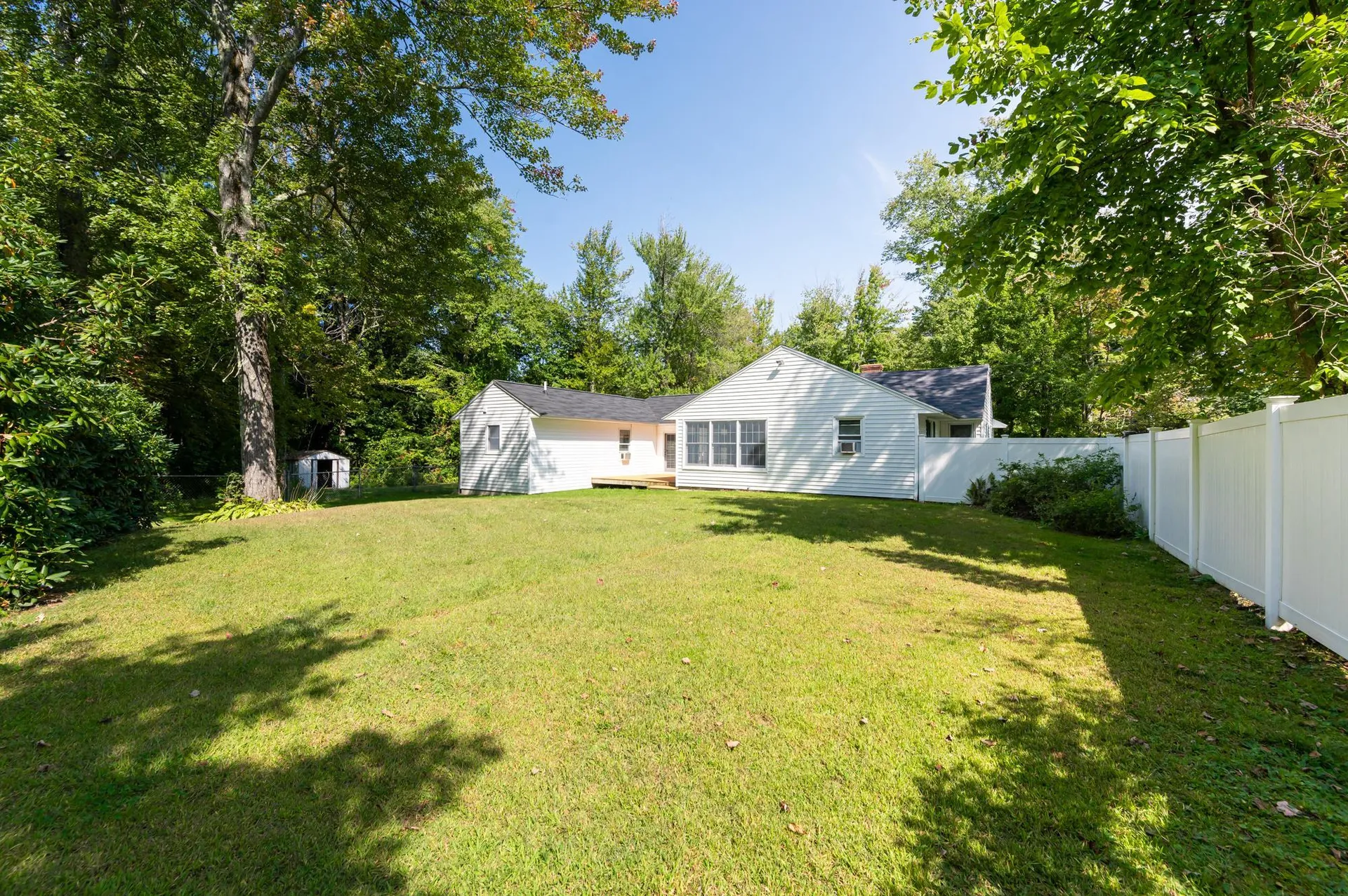 5 Dartmouth Lane Rochester NH 03867