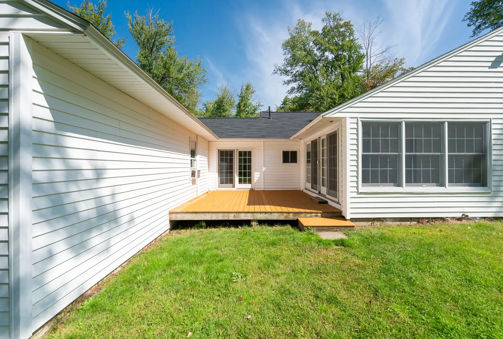 5 Dartmouth Lane Rochester NH 03867