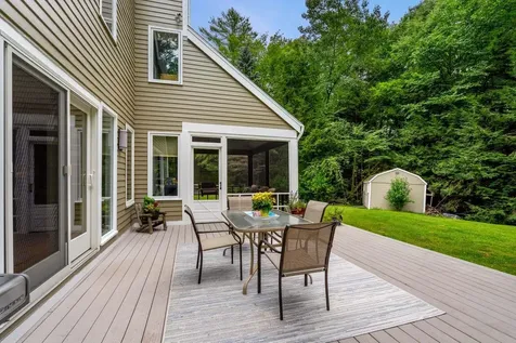 8 Brick Mill Road Bedford NH 03110