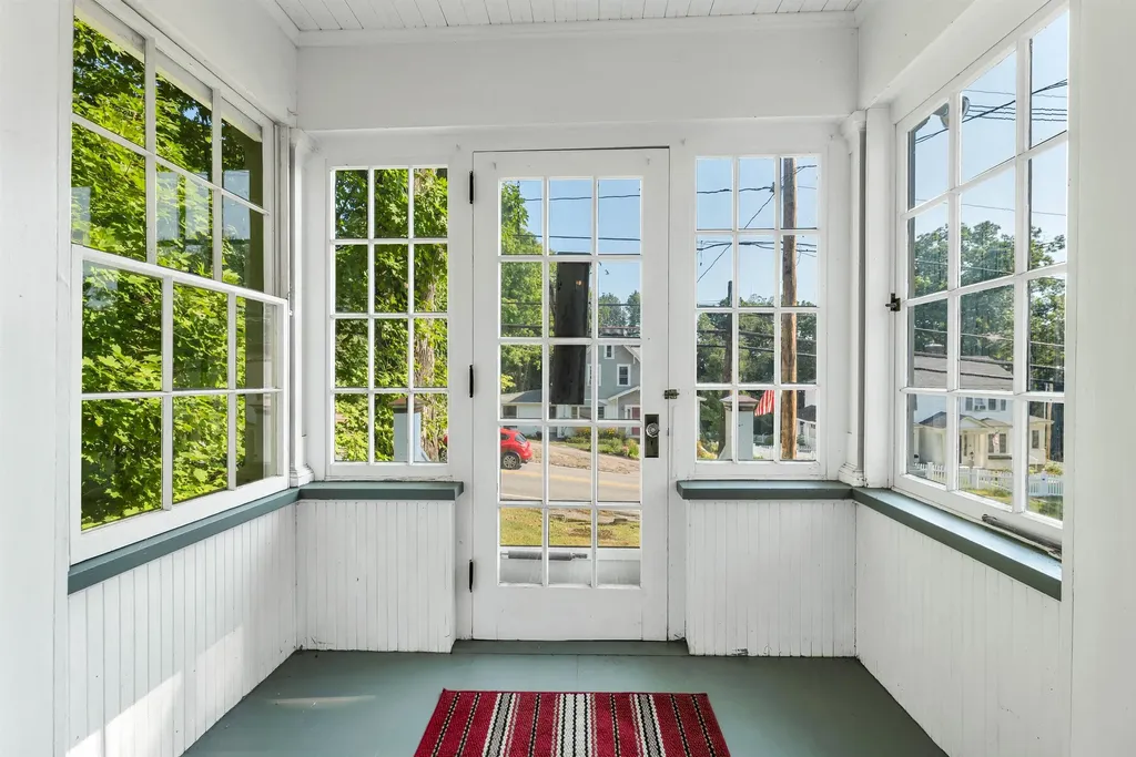 146 North Main Street Wolfeboro NH 03894