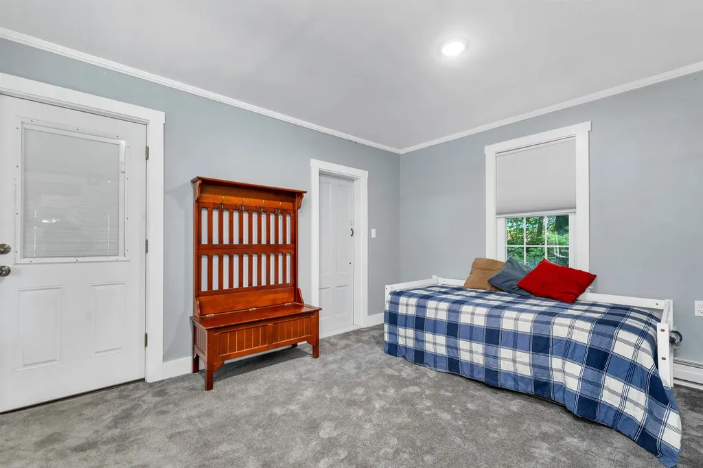 146 North Main Street Wolfeboro NH 03894