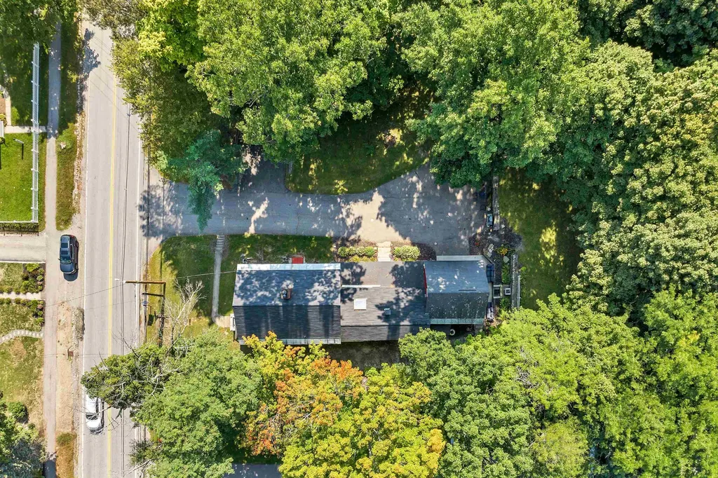 146 North Main Street Wolfeboro NH 03894