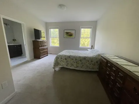 21 Mill River Lane Shelburne VT 05482