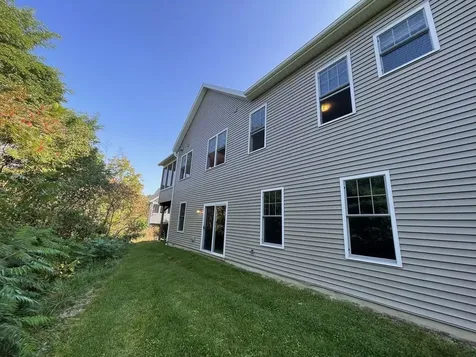 21 Mill River Lane Shelburne VT 05482
