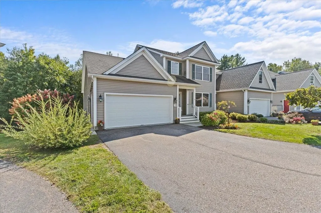 230 B Ledgewood Lane Georgia VT 05468