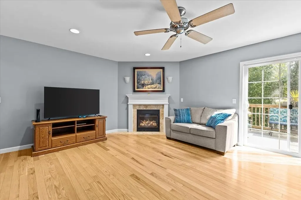 230 B Ledgewood Lane Georgia VT 05468