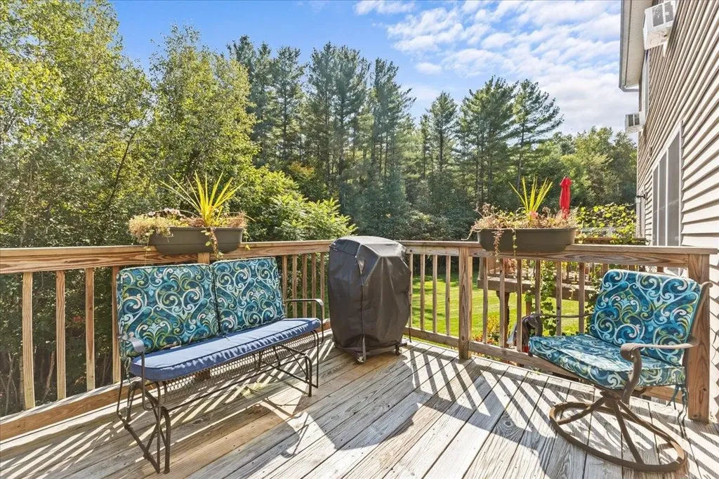 230 B Ledgewood Lane Georgia VT 05468