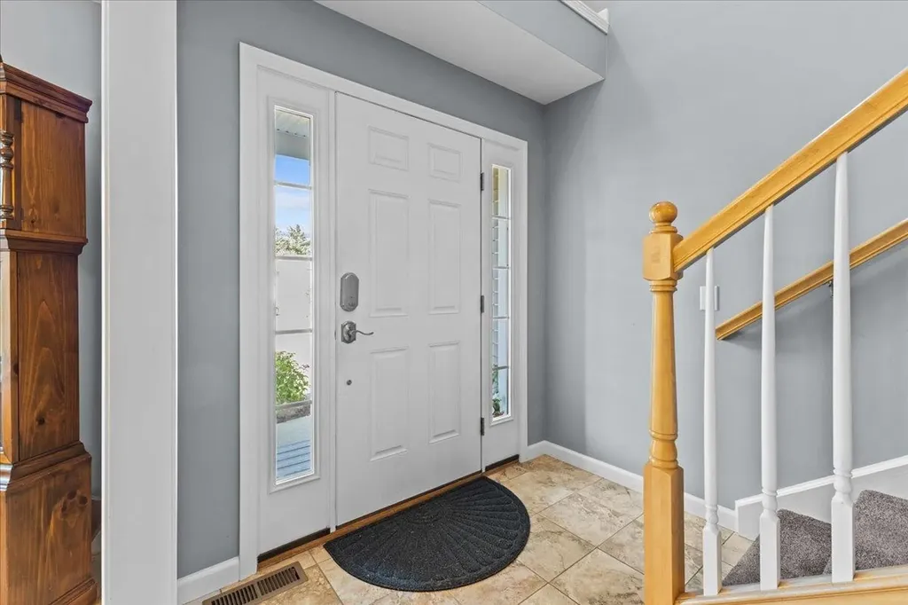 230 B Ledgewood Lane Georgia VT 05468