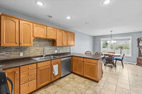 230 B Ledgewood Lane Georgia VT 05468