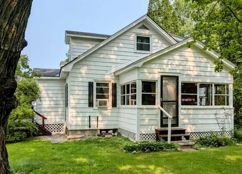 25 Ford Avenue Walpole NH 03608