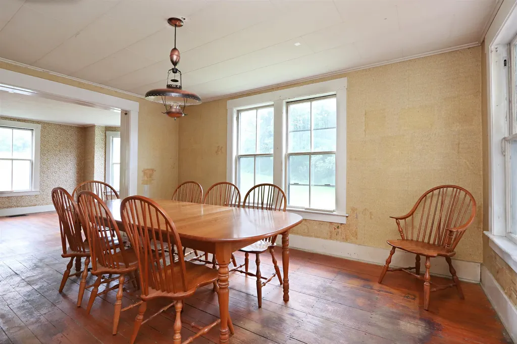 264 Bimson Drive Barnet VT 05821