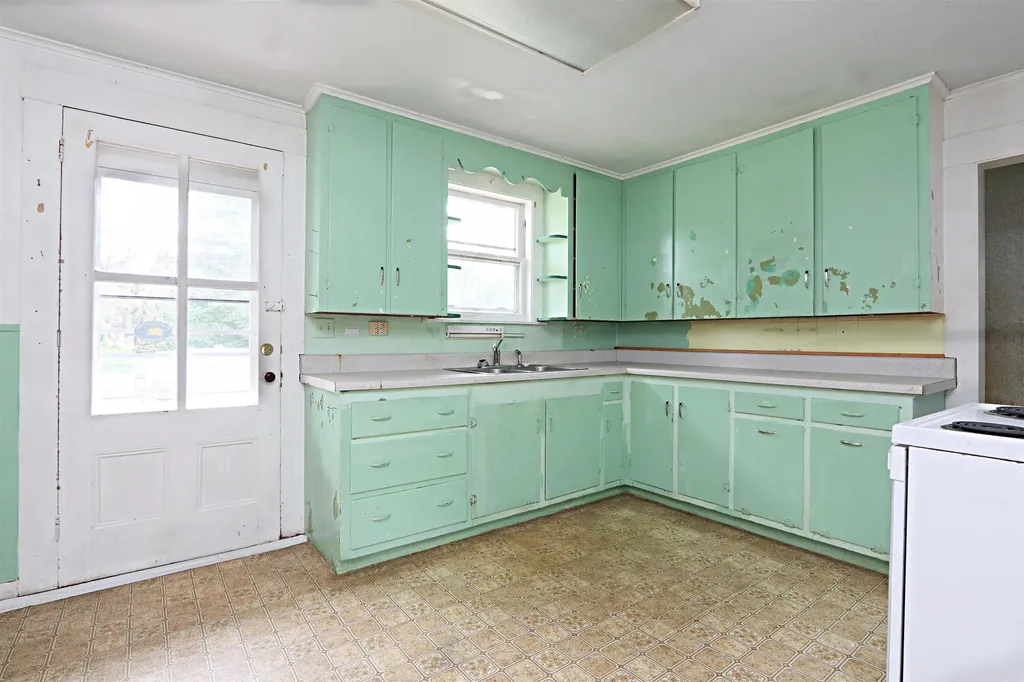 264 Bimson Drive Barnet VT 05821