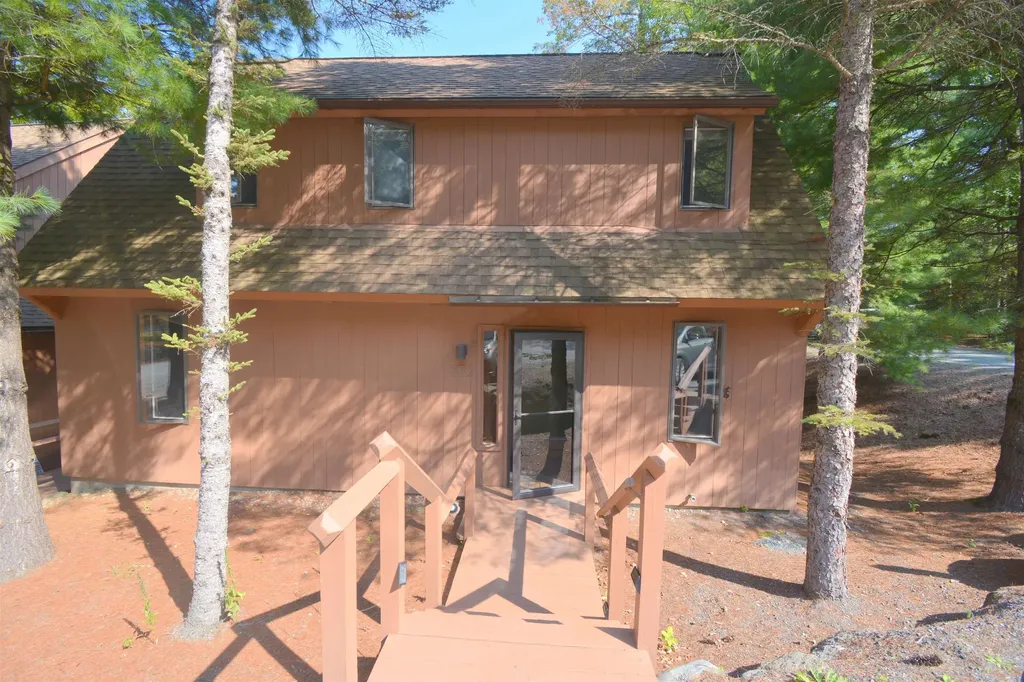 832 Covered Bridge Lane Grantham NH 03753