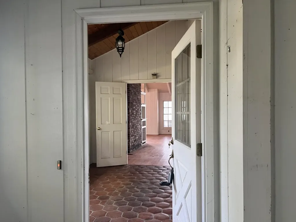 40 Oak Island Road Meredith NH 03253