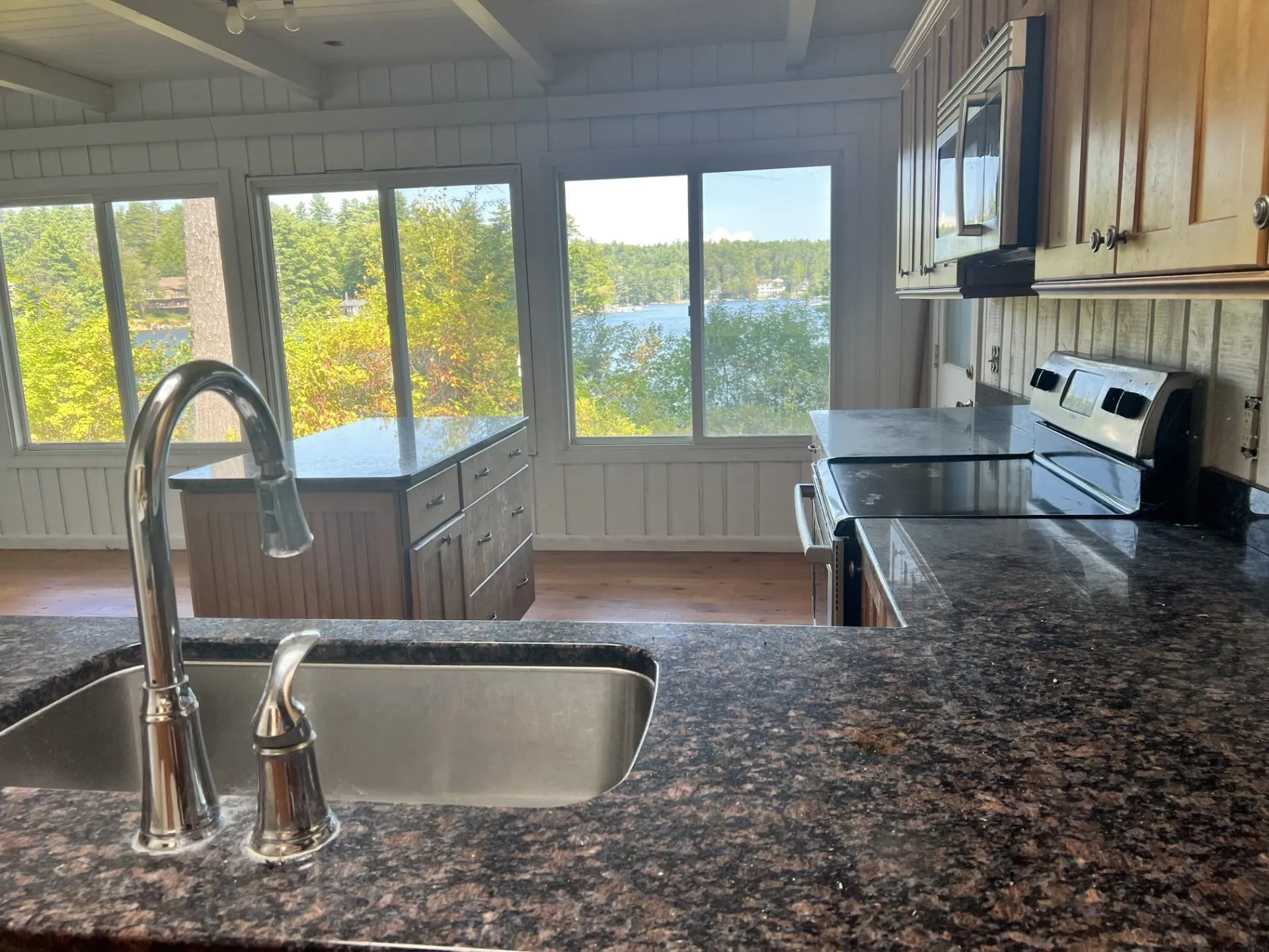 40 Oak Island Road Meredith NH 03253