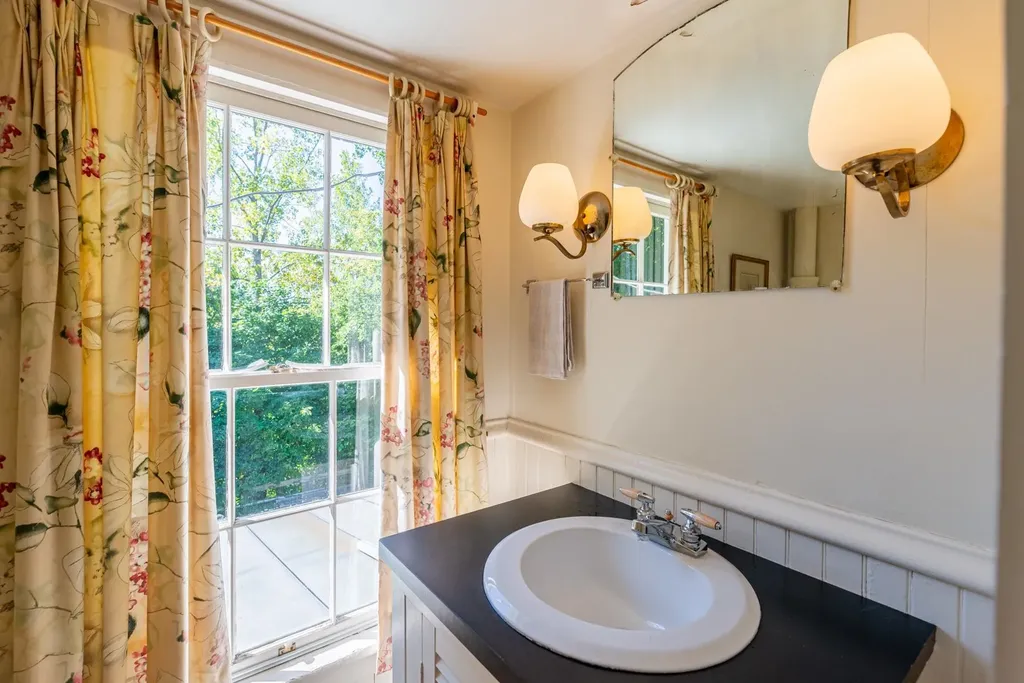 377 Center Hill Road Manchester VT 05255