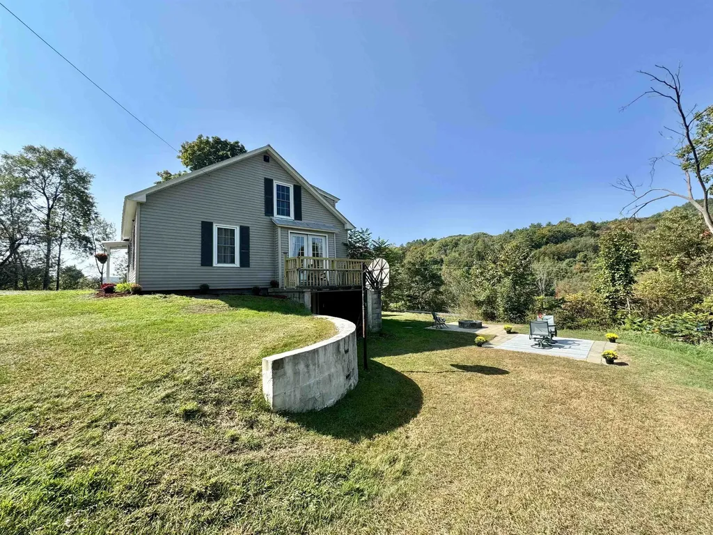 5 Thompson Road Topsham VT 05076