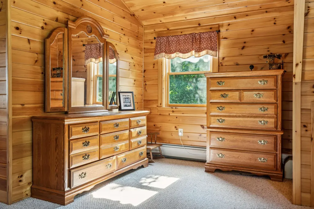 880 Court Street Haverhill NH 03765