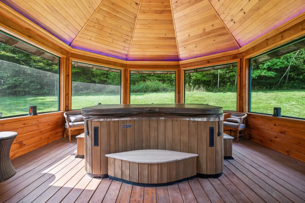 880 Court Street Haverhill NH 03765