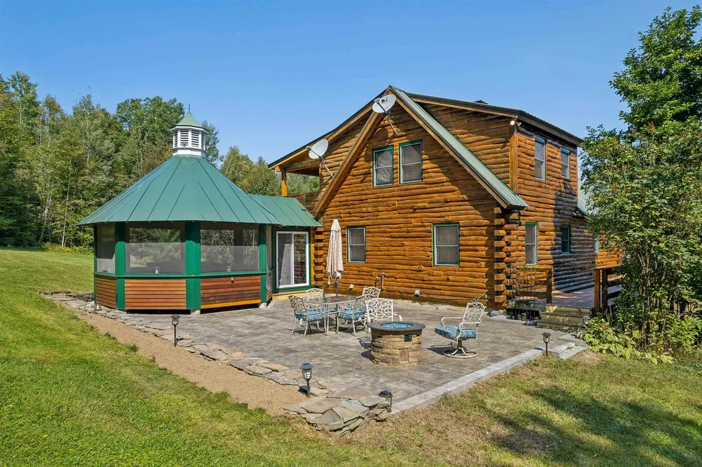 880 Court Street Haverhill NH 03765