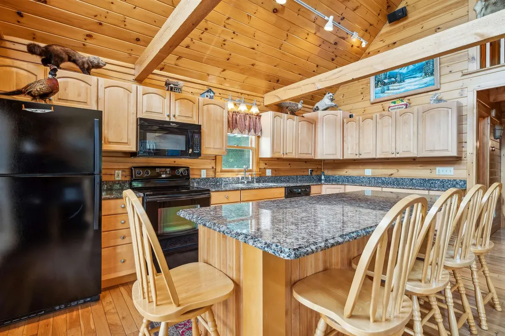 880 Court Street Haverhill NH 03765