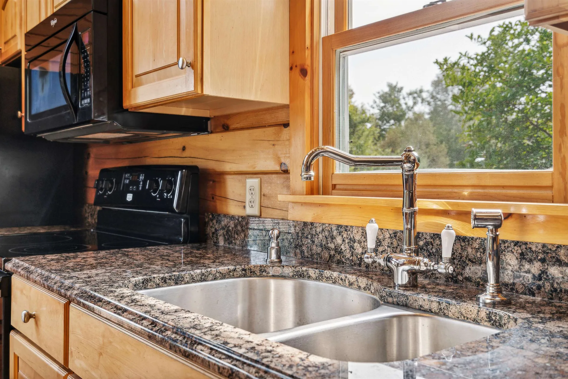 880 Court Street Haverhill NH 03765