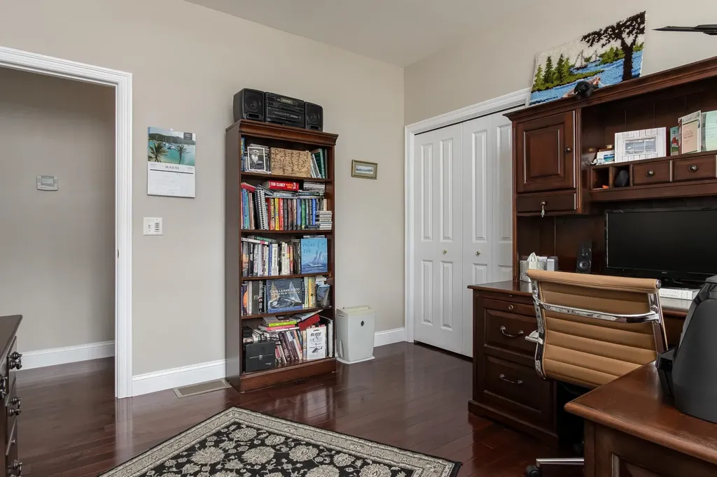 6 Swan Circle Concord NH 03301