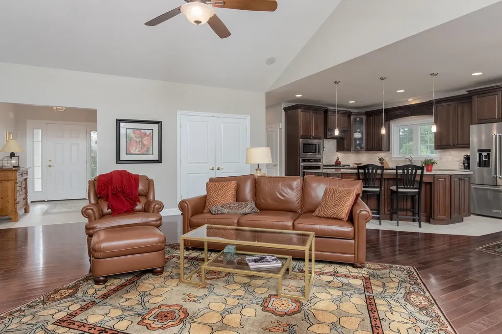 6 Swan Circle Concord NH 03301