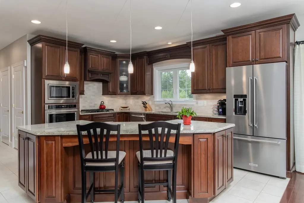 6 Swan Circle Concord NH 03301