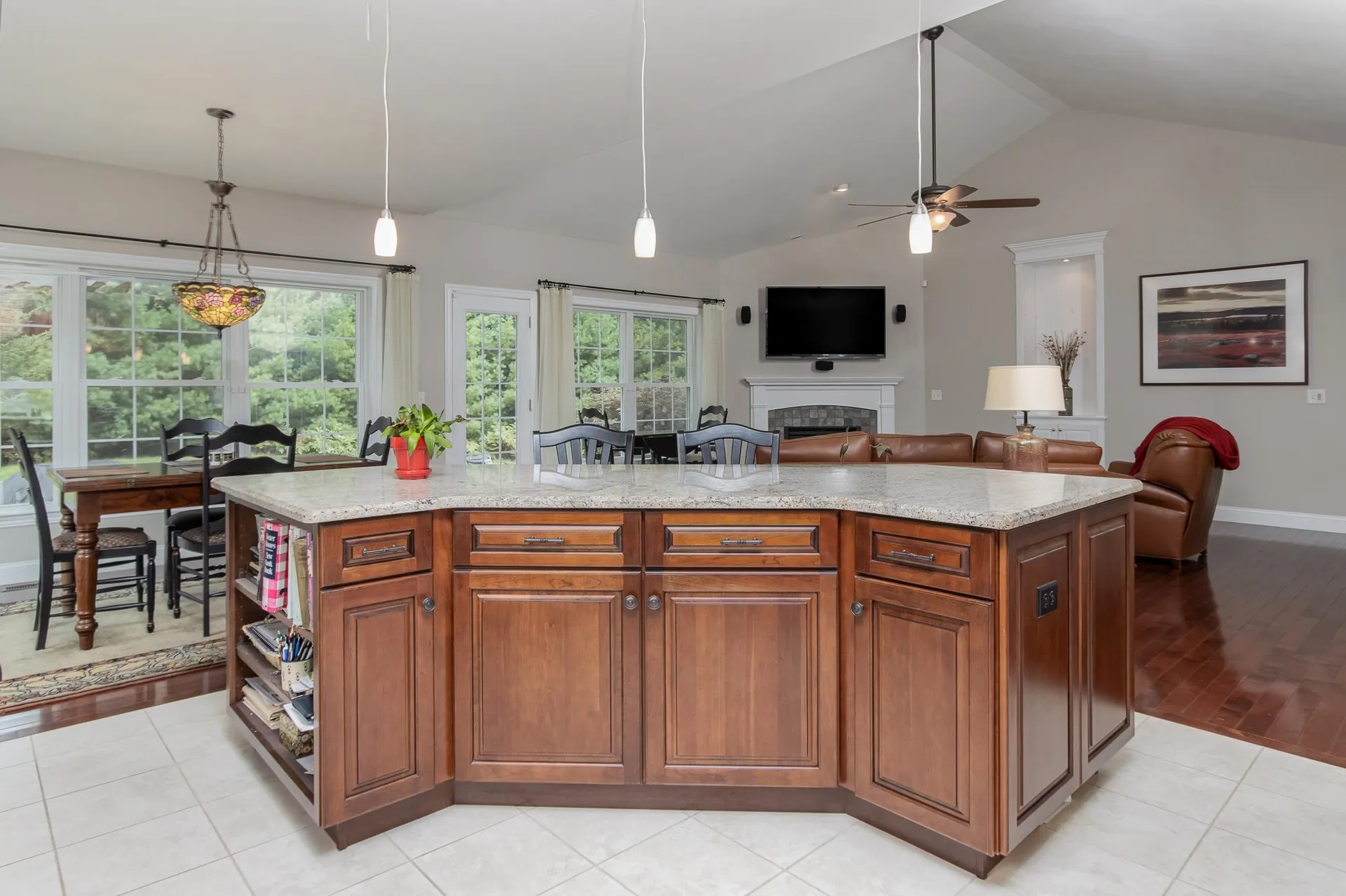 6 Swan Circle Concord NH 03301