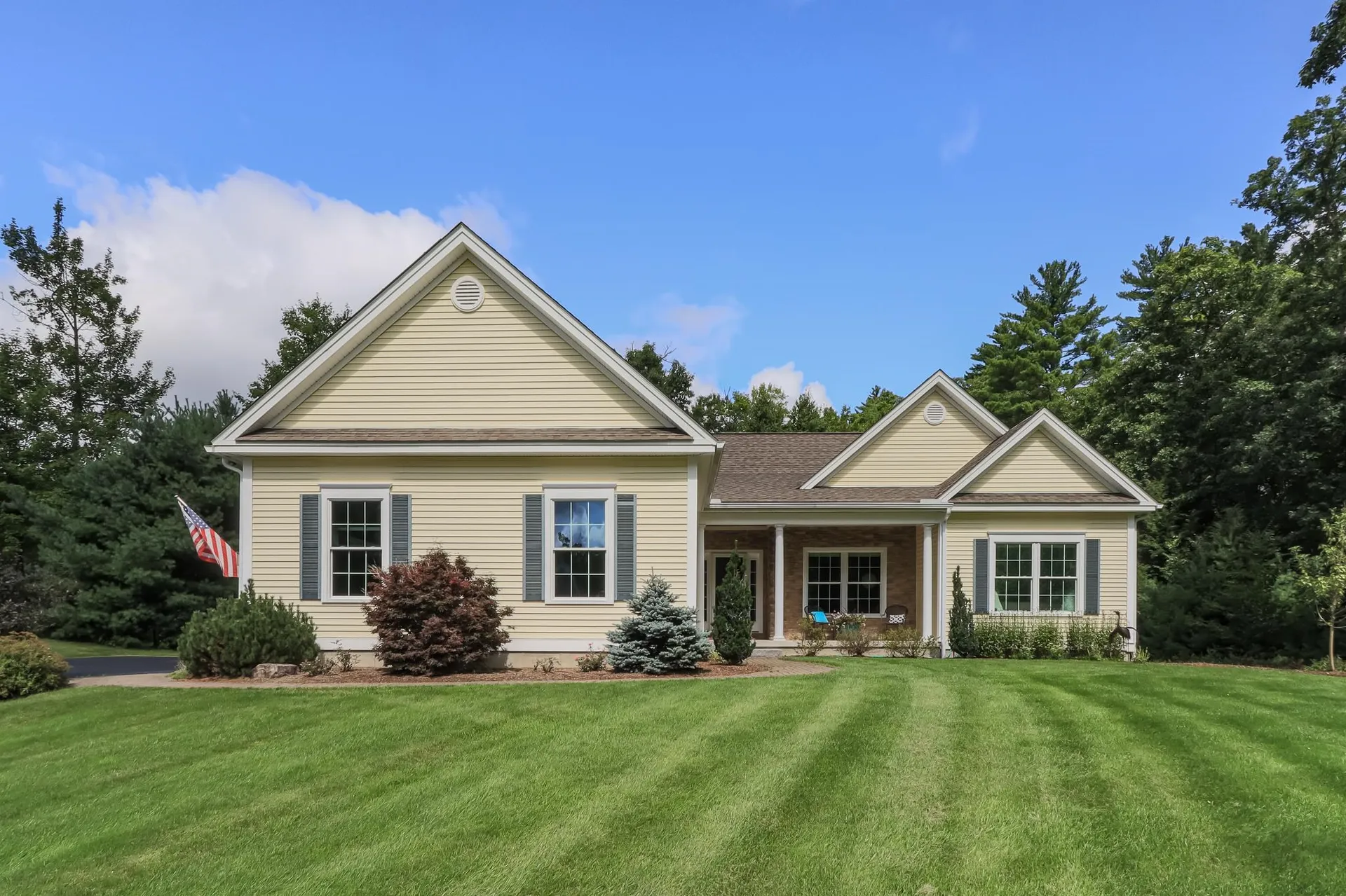 6 Swan Circle Concord NH 03301